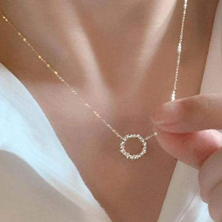 Another perspective of the elegant zircon circle wreath pendant, perfect for wholesale collections.