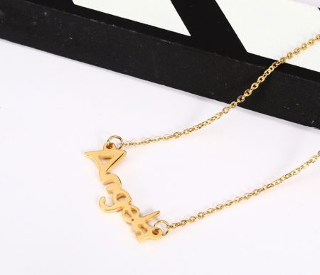 Voorbeeld van een gepersonaliseerde 'ZEX' initialen hanger ketting.
