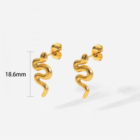 Gouden slang oorbellen met een dimensie-overlay die een hoogte van 18,6 mm aangeeft.