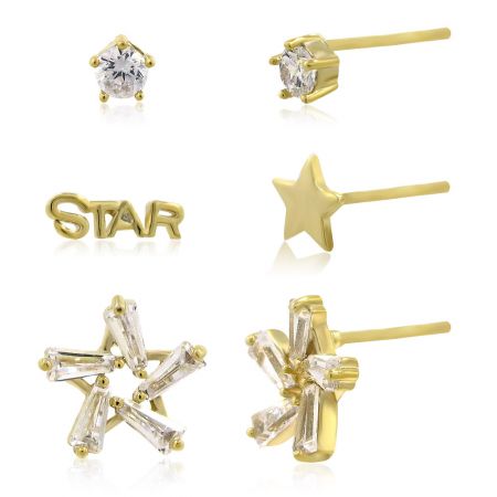 Primer plano de los pendientes con diseño de estrella y copo de nieve del set de 3 pares, destacando las piedras preciosas claras.