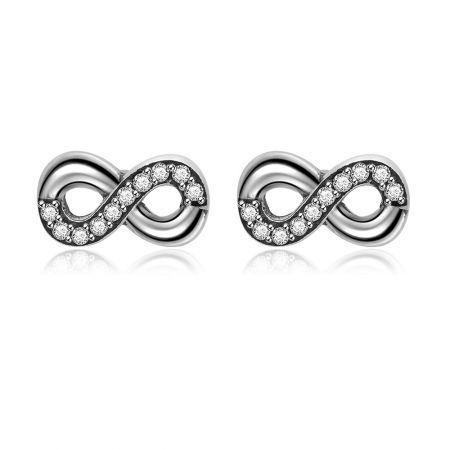 Boucles d'oreilles en symbole d'infini en argent - Une paire de boucles d'oreilles en argent en symbole d'infini en argent sterling 925, avec un design délicat et des pierres précieuses en zircon cubique transparent.