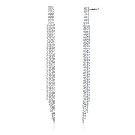 Vue de face et de dos des longues boucles d'oreilles en cristal pendantes, mettant en valeur leur design complexe.