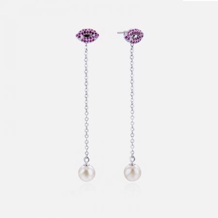 Opzione di colore alternativa con pietre viola e design con nappina di perle.