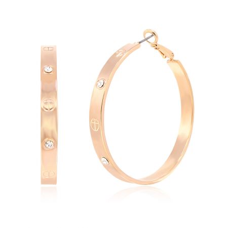 Pendientes de aro de zirconia cúbica fina en oro rosa - Una vista en primer plano de los pendientes de aro de zirconia cúbica fina en oro rosa, mostrando el acabado pulido en oro rosa y los brillantes acentos de cristal similares a diamantes.