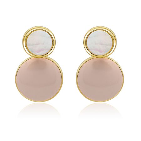 Orecchini a disco rotondo in smalto primaverile. - Orecchini a disco rotondo in smalto primaverile con un design a due strati, caratterizzati da un top in conchiglia bianca marmorizzata e un fondo in finitura oro rosa, incorniciati in metallo color oro.