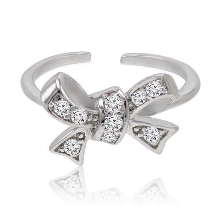 Pulsera de lazo a juego con zirconia cúbica pavé, parte de la colección Neat As A Bow.