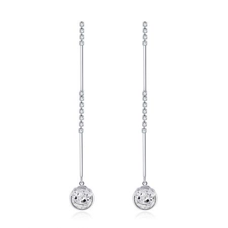 Pendientes colgantes largos de rosa en forma de copa. - Un par de pendientes colgantes largos de rosa en forma de copa en latón chapado en rodio, con un diseño esbelto y acentos de circonita cúbica clara brillante y un colgante circular.