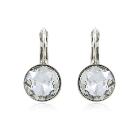 Boucles d'oreilles solitaires claires rondes de 10 mm en rhodium - Une paire de boucles d'oreilles solitaires rondes de 10 mm avec de grands cristaux clairs dans un sertissage en plaqué rhodium, présentant un design classique de crochet français.