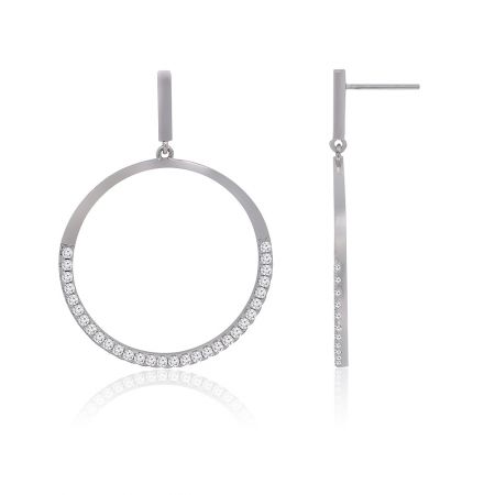 Voor- en zijaanzicht van de zilveren open ronde oorbellen met cubic zirconia.