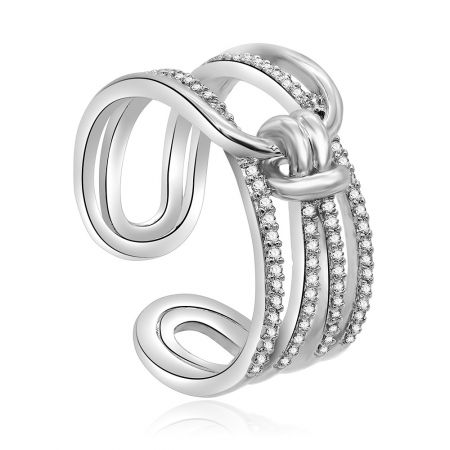 الملف الجانبي لخاتم My Love Wide Knot، مع تسليط الضوء على هيكل الحلقة الأنيق وبريق أحجار الزركونيا المكعبة.