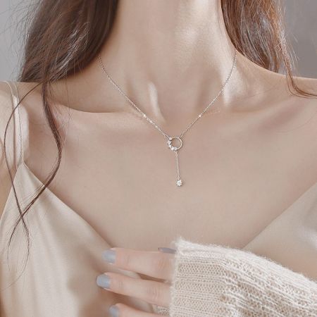Full view of the 925 sterling silver necklace with its beautiful zircon tassel pendant.