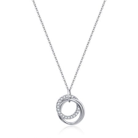 Detaljerad vy av rhodium två-cirkel hängsmycke med kubisk zirkonia på en silverkedja.