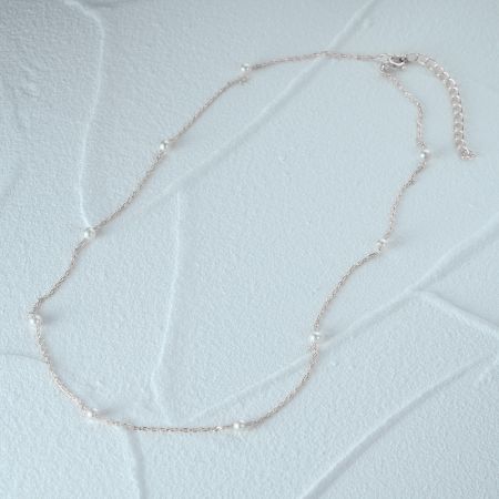 The 925 sterling silver pearl chain necklace in its classic silver finish.