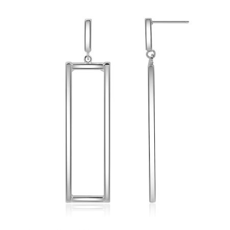 Vue latérale des longues boucles d'oreilles rectangulaires en rhodium poli montrant la fermeture à tige et le profil épuré.