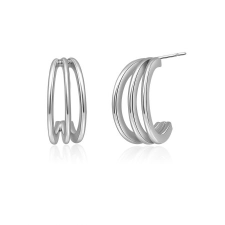 Aretes de aro de 3 filas múltiples - Una vista en primer plano de los aretes de aro de 3 filas múltiples, mostrando el diseño de triple capa chapado en rodio pulido.