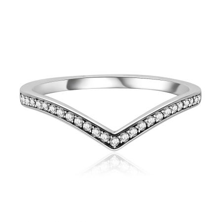 Witte CZ glanzende wensring - Vooraanzicht van de Witte CZ Shining Wish Ring, die het V-vormige ontwerp in 925 sterling zilver toont, bezet met sprankelende witte cubic zirconia stenen.