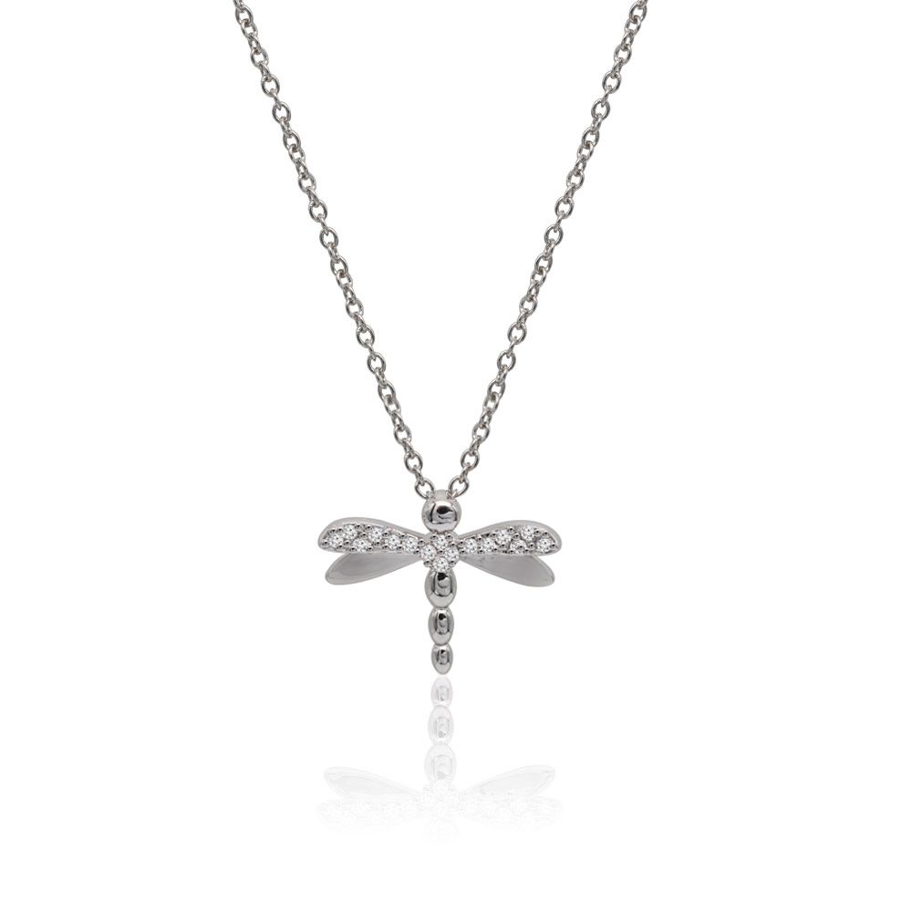 Close-up van de Klaar om te Vliegen Libelleketting, die de ingewikkelde zilverkleurige libellehanger toont, versierd met sprankelende cubic zirconia stenen op een witte achtergrond.