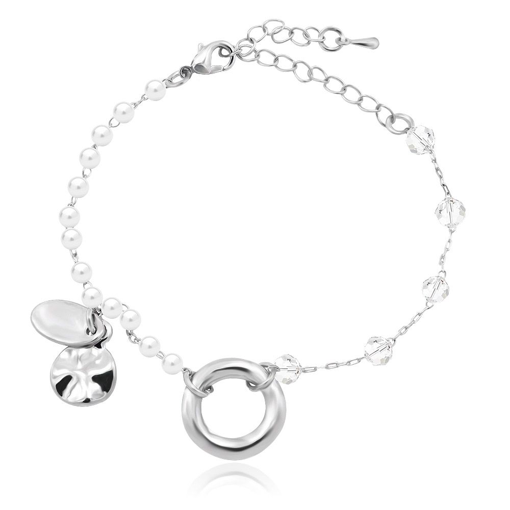 سوار مختلط من الخرز واللؤلؤ من JR Fashion Accessories، يتميز بسلسلة نحاسية بلون فضي مع لآلئ بلاستيكية بيضاء وخرز، وإغلاق قابل للتعديل على شكل كركند.