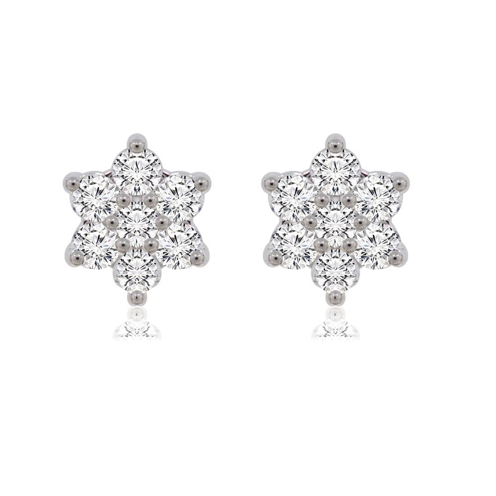 Un paio di orecchini a bottone Twinkle Star, placcati in rodio e adornati con scintillanti gemme in zirconia cubica trasparente, mostrati su uno sfondo bianco.