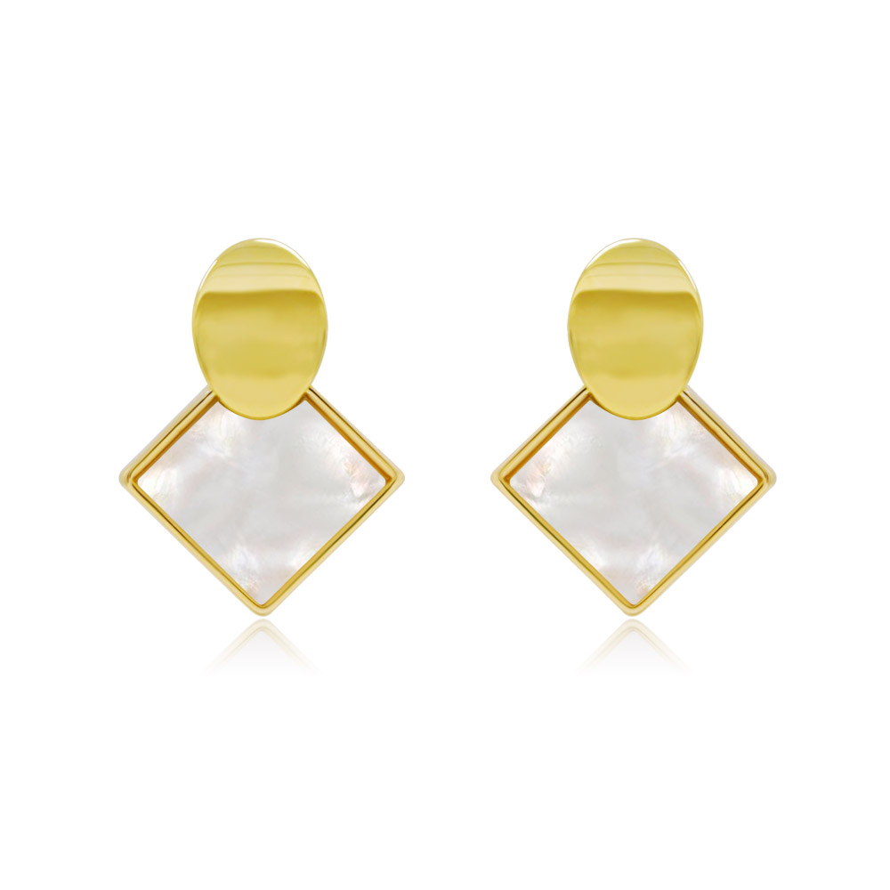 A pair of Resin Sea Shell Earrings featuring a gold-plated brass setting with a white resin shell design, showcasing a circular top and a dangling shell-like shape.