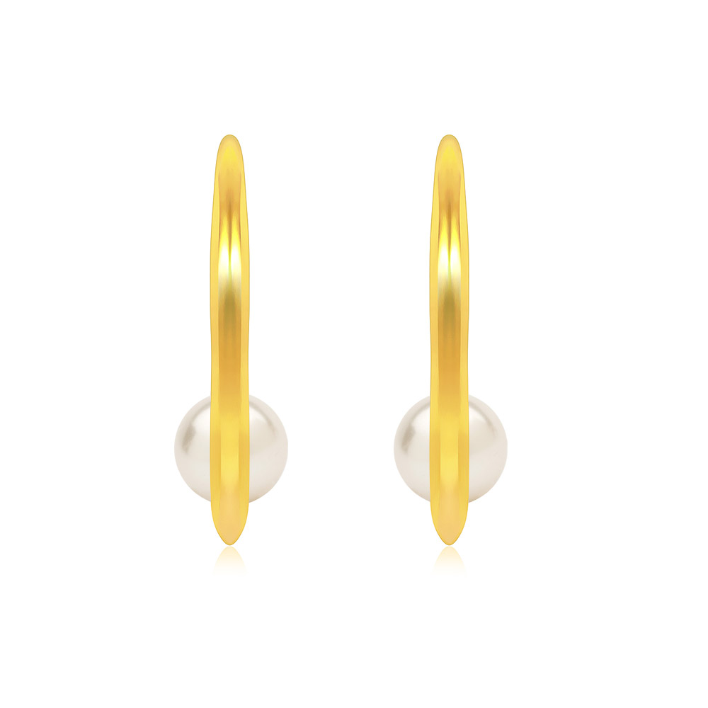 A pair of contemporary gold-plated hoop earrings featuring elegant white glass pearls, model BEQ07-G-P-00370.