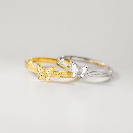 Wholesale 925 Silver Rings with Minimalist Butterfly Design - A wholesale set of minimalist 925 sterling silver butterfly rings, shown in both elegant gold and classic silver finishes, perfect for everyday fashion jewelry.