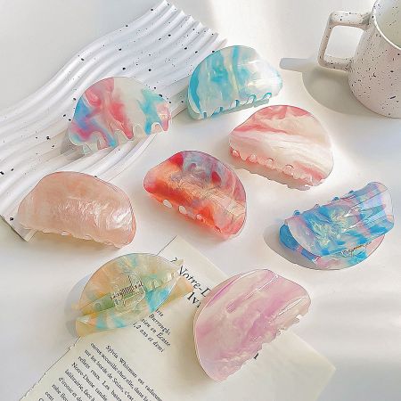 Special Color-Change Semicircle Acetate Hair Crab Claw Acrylic Hairpins (5 pcs) - A vibrant set of special color-change semicircle acetate hair crab claw acrylic hairpins with a beautiful marbled effect.