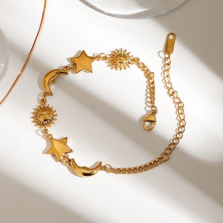Elegant layout of the 18k gold-plated celestial bracelet, perfect for wholesale gift sets and boutique collections.