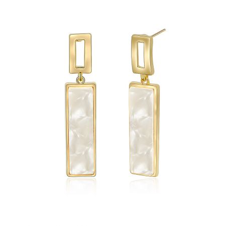 Side profile of the White Shell Print Resin Earrings, highlighting their elegant shape and mother-of-pearl-like inlay.