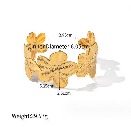 Detailed dimensions of the gold-plated stainless steel floral bracelet.