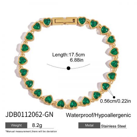 Detailed specifications of the green heart bracelet, including dimensions and material.