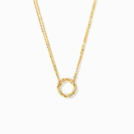 Detailed view of the 925 sterling silver Twisted Circle Zircon Necklace pendant.