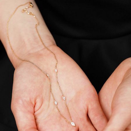 Detailed product shot of the 925 sterling silver necklace with zircon charm.