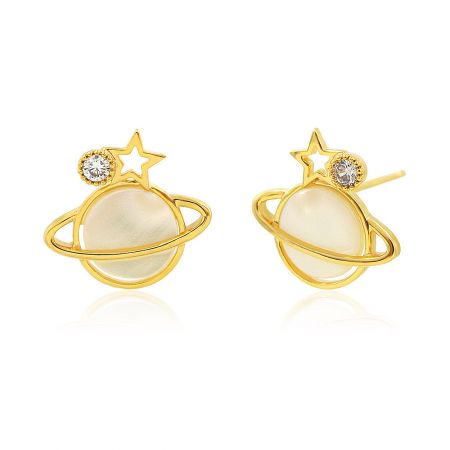 Detailed view of the gold Star Planet Shell Post Earring showcasing the shell and cubic zirconia details.