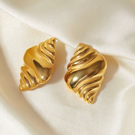 Stainless Steel Waterproof Beach Jewelry Shell Chunky Conch Croissant Stud Earrings (5 Pairs) - A pair of gold seashell-shaped stud earrings, part of the stainless steel waterproof beach jewelry collection.