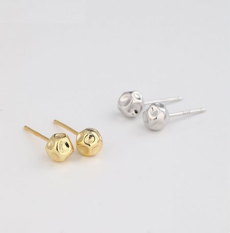 925 Sterling Silver Round Hammer Stud Earrings - A pair of 925 sterling silver round hammer stud earrings displayed in both silver and gold finishes on a white background.