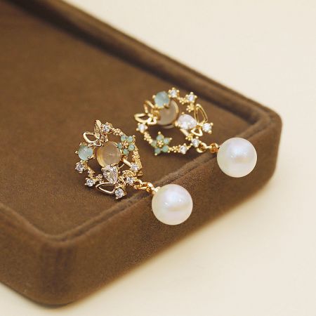 Teenage Butterfly Non-Pierced Clip Earrings with Drop Pearl (5 Pairs Set) - A pair of teenage butterfly non-pierced clip earrings in a gold finish, adorned with small crystals and a dangling drop pearl.