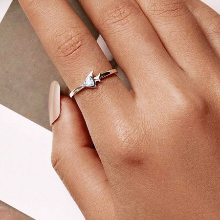 A beautiful heart-shaped ring from the adjustable sterling silver collection.