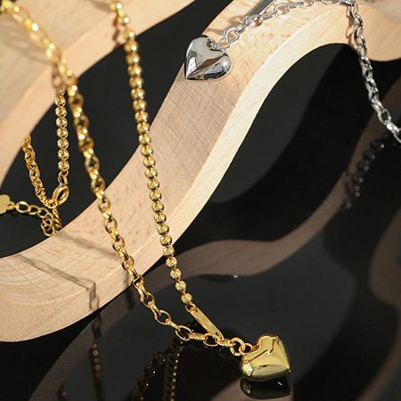 Chunky and Beaded Chain Heart Necklace Wholesale 925 Silver Minimalist Jewelry Set of 5 - Wholesale set of 925 sterling silver heart necklaces with a dual-chain design, shown in both gold-tone and platinum-plated finishes.