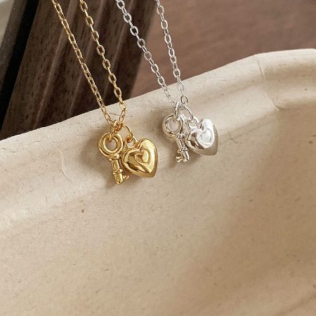 Wholesale 925 Sterling Silver Mini Heart Key Pendant Necklace Set of 5 - A wholesale set of 925 sterling silver mini heart key pendant necklaces, displaying both the elegant gold and classic silver options side-by-side.