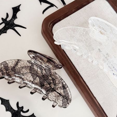 Lace Hair Claw Clip: Elegant Jacquard Patterned Hair Claw for Women (5 pcs) - Elegant black and white lace-patterned hair claw clips, showcasing the intricate jacquard design for a sophisticated hairstyle.