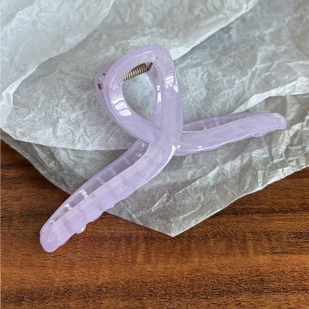 Light purple acetate hair jaw clip with French design.