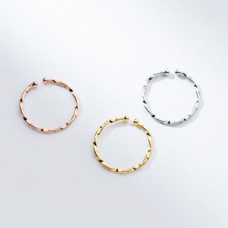 Resizable 925 Silver Twist Style Adjustable Stackable Rings Set of 5 - A set of three resizable 925 sterling silver twist style stackable rings in silver, gold, and rose gold finishes.
