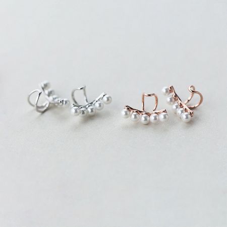 925 Silver No Piercing Pearl Ear Cuff (Set of 5) - A comparison of 925 sterling silver non-piercing pearl ear cuffs in silver and gold finishes.