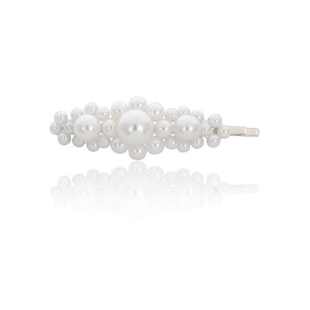 Pearl Barrette Hair Pin - Close-up of an elegant Pearl Barrette Hair Pin, model JRA-010, showcasing its lustrous pearls and high-quality metal finish.