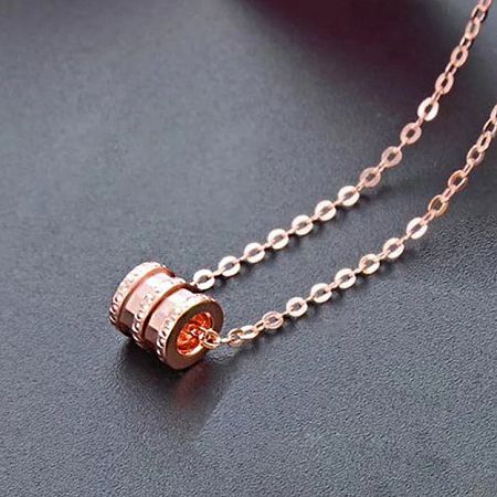 Elegant rose gold-plated 925 sterling silver lucky tube bead necklace.