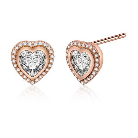 Side profile of the heart-shaped stud earring in rose gold, highlighting the brilliant sparkle of the cubic zirconia gemstones.
