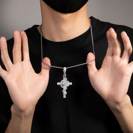 Custom Cross Hip Hop Necklace - A detailed silver cross pendant for a custom hip hop necklace, showcasing the expert craftsmanship of JR Fashion Accessories.