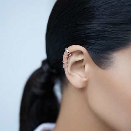 The 925 sterling silver ear cuff with layered chains, showing its elegant and trendy design.