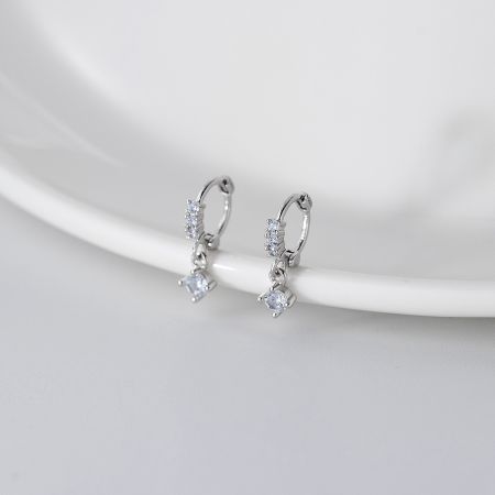 Wholesale 925 Sterling Silver Geometric Dangle Earrings Set - A pair of modern 925 sterling silver geometric dangle earrings with sparkling cubic zirconia, ideal for wholesale corporate gifts.